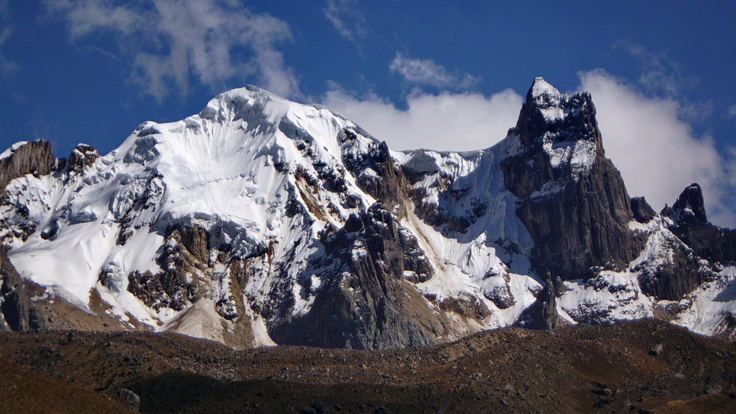 South faces of Eastern Nevados Puscanturpa